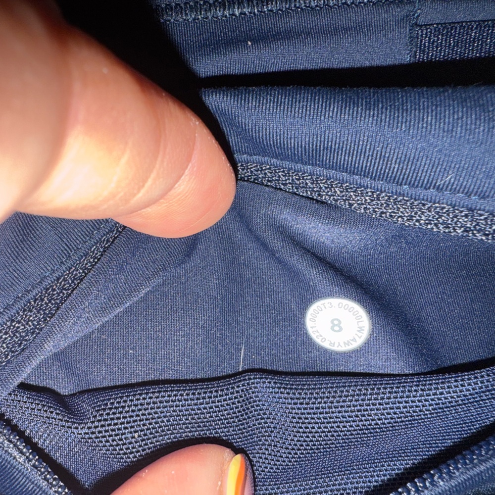 lululemon athletica Navy Athletic Shorts size 8 - Picture 3 of 5